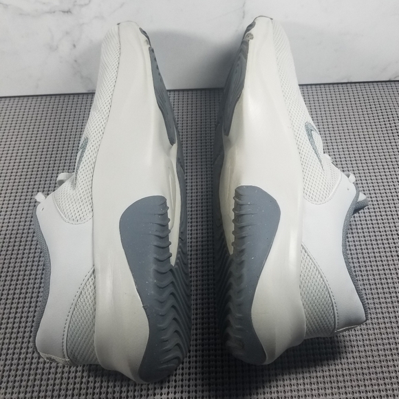 Nike Legend Essential 3 Next Nature Men's Workout Sneakers Shoes 14 - Picture 6 of 9